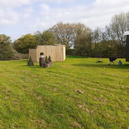 Glamping At The Retreat Wiltshire Is Rural Bliss Villa Chippenham  Exterior photo