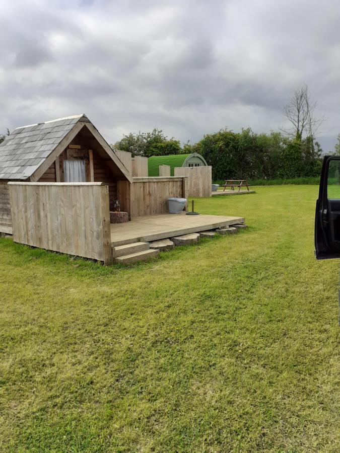 Glamping At The Retreat Wiltshire Is Rural Bliss Villa Chippenham  Exterior photo